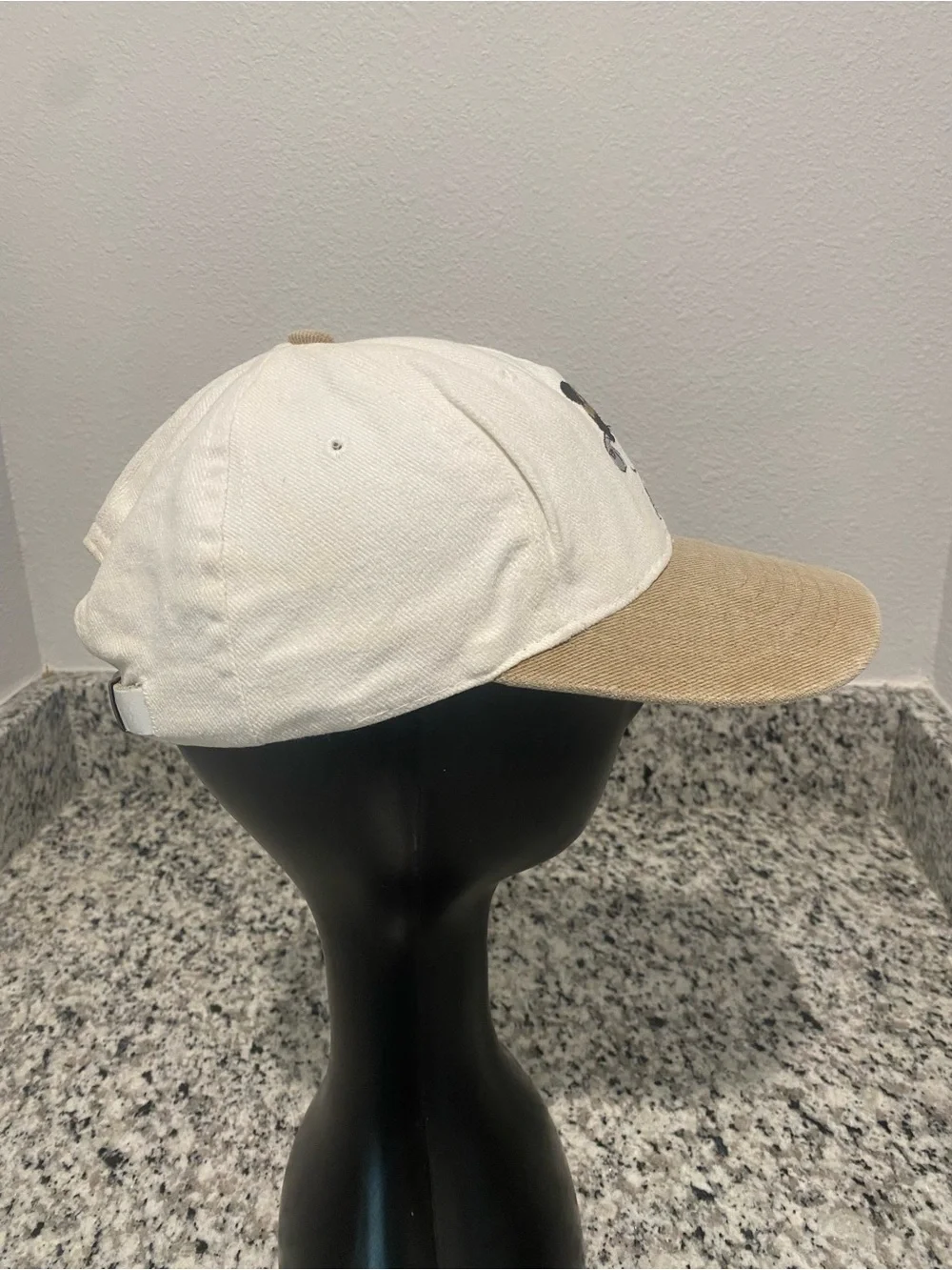 VINTAGE- DISNEY Golf Hat /vintage 1990s Mickey Mouse golf strapback hat